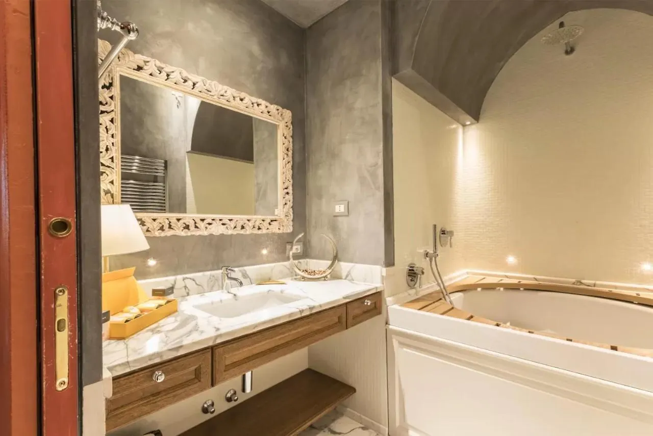 Italianway - Borgonuovo 12 Apartment Milan