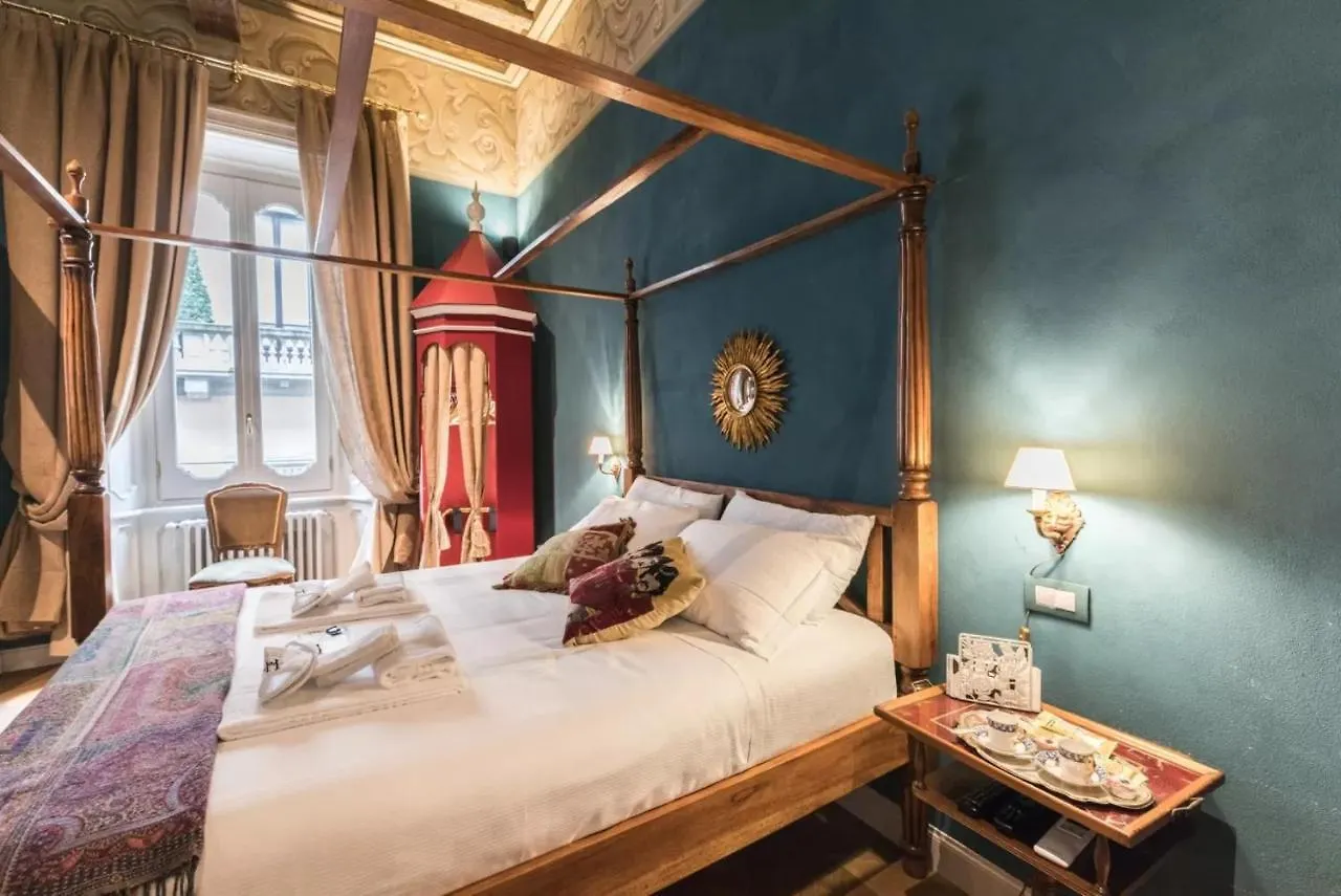 Italianway - Borgonuovo 12 Apartment Milan