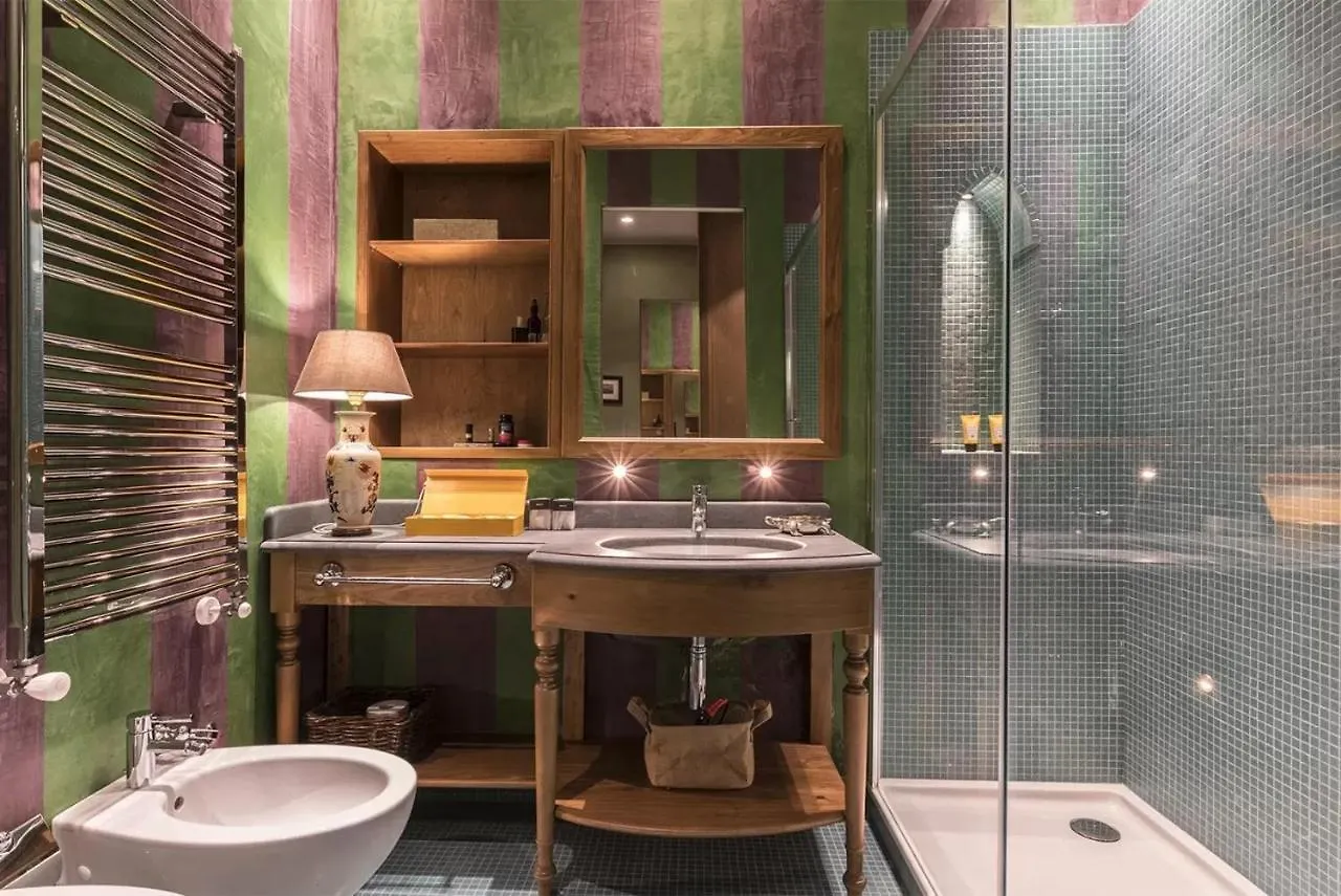 Italianway - Borgonuovo 12 Apartment Milan