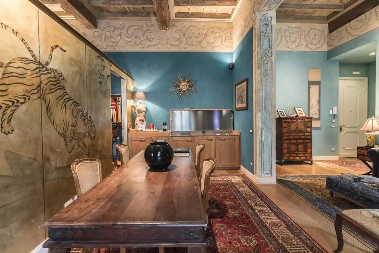 Italianway - Borgonuovo 12 Apartment Milan