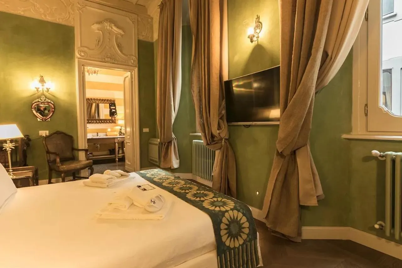 Italianway - Borgonuovo 12 Apartment Milan