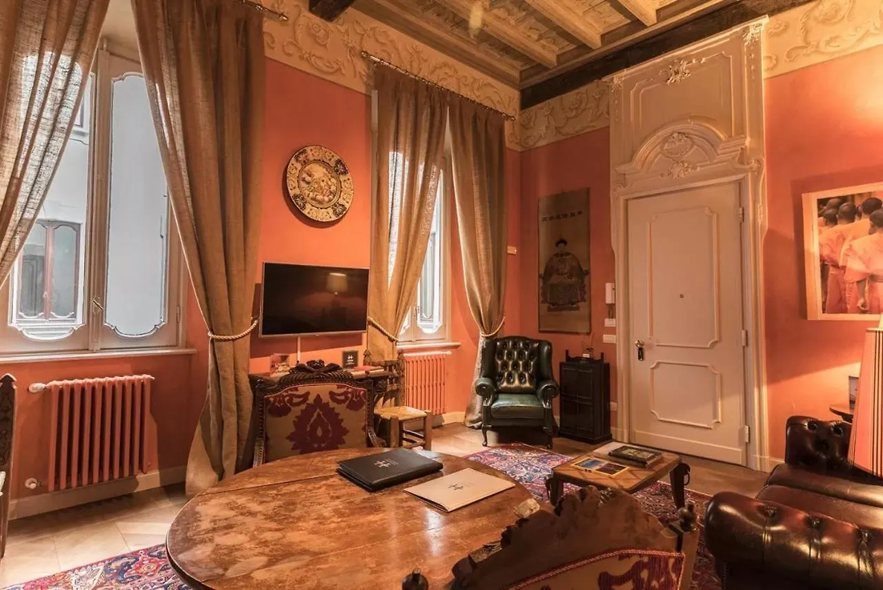 Italianway - Borgonuovo 12 Apartment Milan
