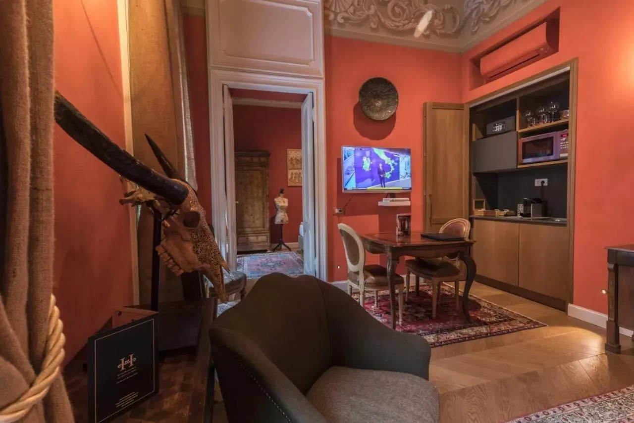 Italianway - Borgonuovo 12 Apartment Milan