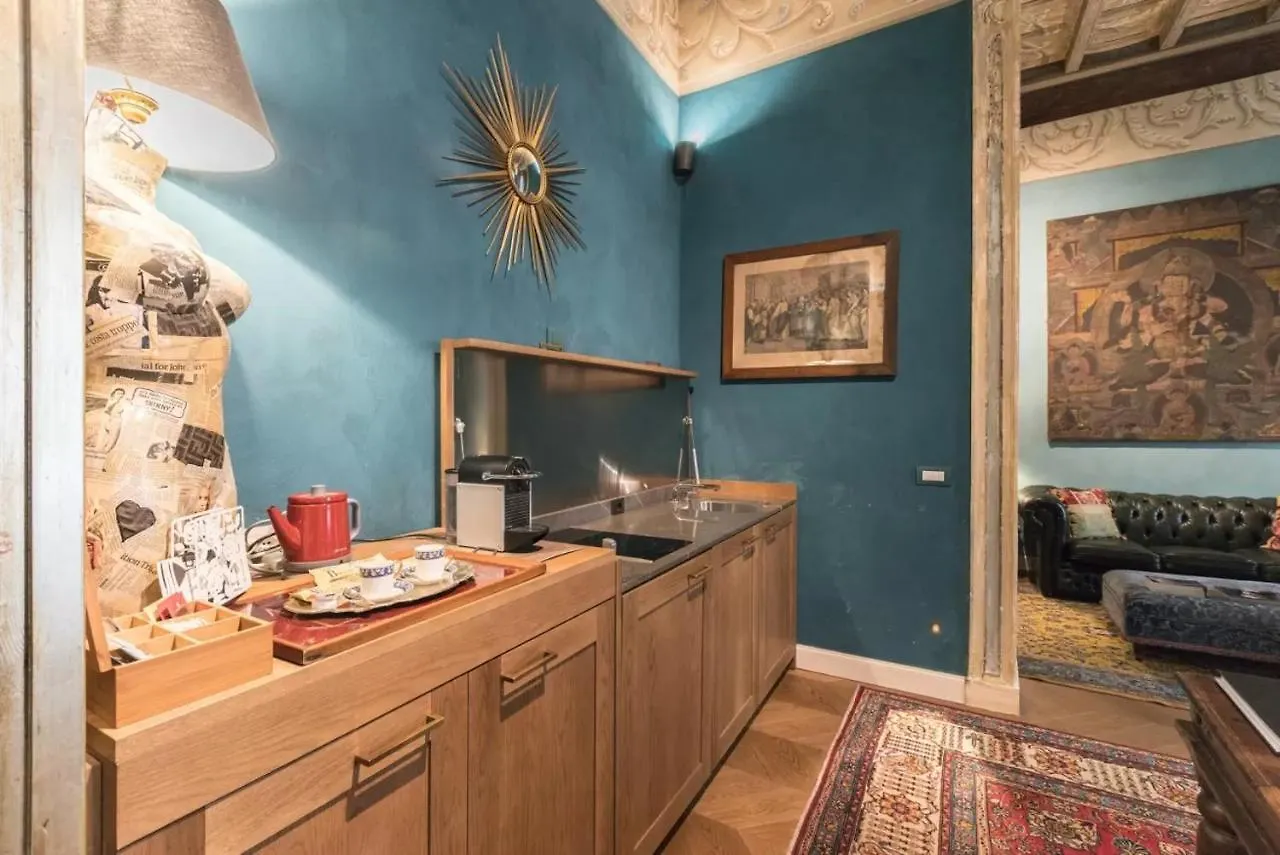 Italianway - Borgonuovo 12 Apartment Milan