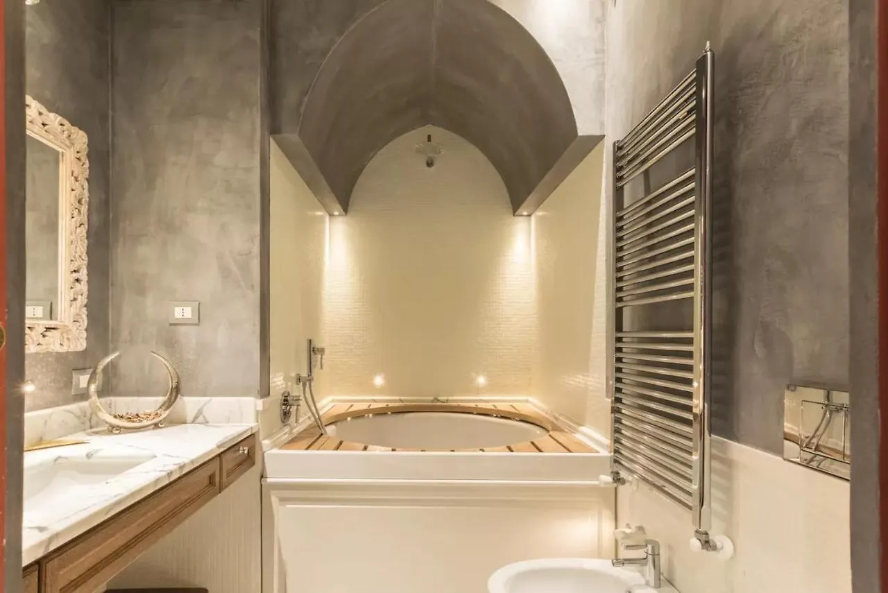 Italianway - Borgonuovo 12 Apartment Milan Italy